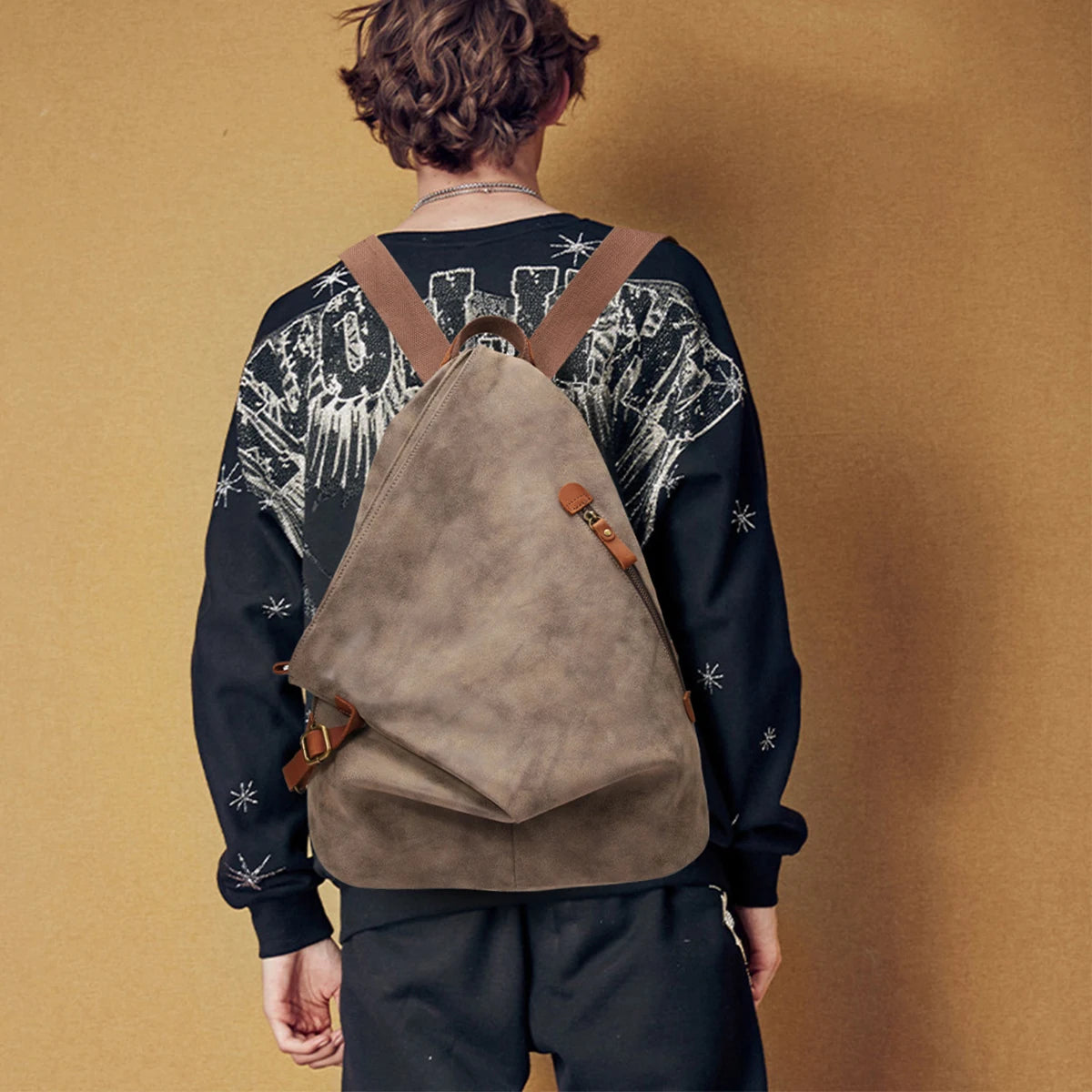KL928 PU Leather Vintage Backpack for Travel and Hiking